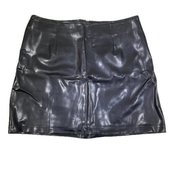 XOXO | Faux Leather Black Mini Skirt - Picture 1 of 5